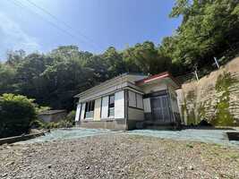 鯛名町中古住宅