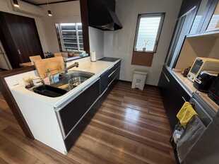 キッチンは充分な広さがあって快適です