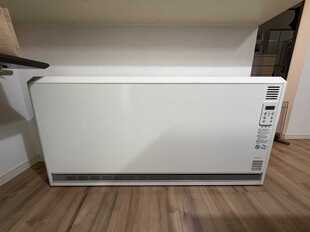 部屋全体温まる暖房機です！