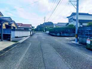 東側道路