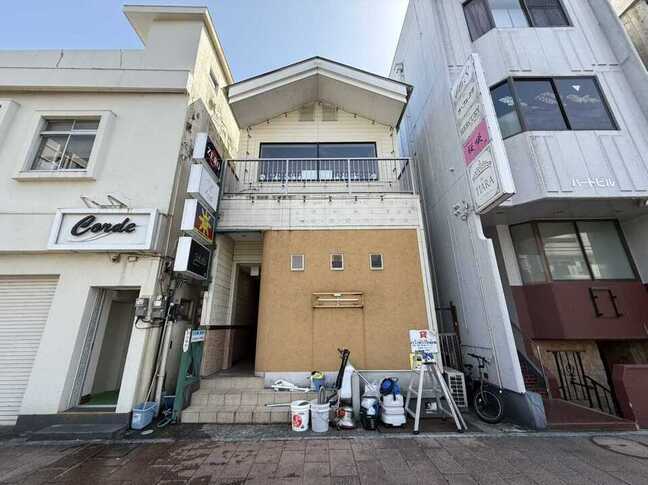 ◆釜田ビル（1階手前）
