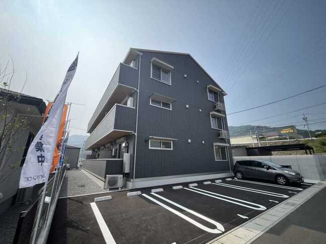 【D】セントラルヴィラⅢ（3階）